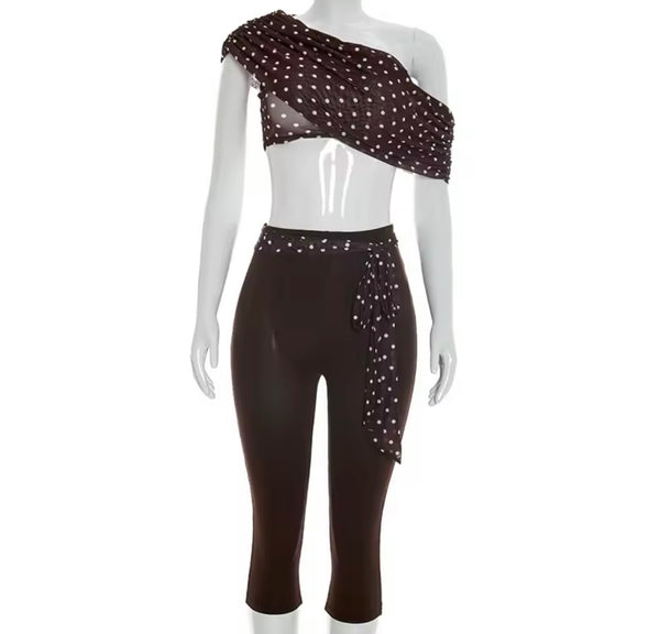 Women Fashion Off The Shoulder Polka Dot Two Piece Capri Pant Set