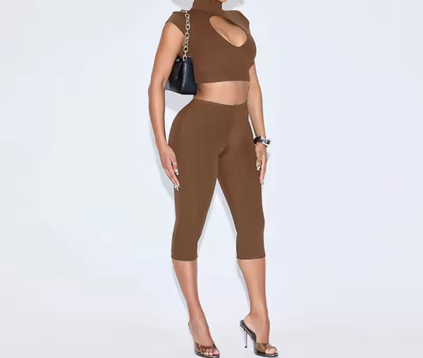 Women Sexy Turtleneck Short Sleeve Cut Out Two Piece Capri Pant Set