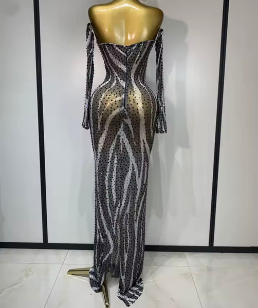 Women Sexy B&W Print Crystal Mesh Full Sleeve Maxi Dress