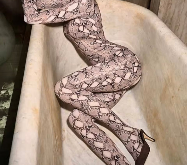 Women Animal Print Full Sleeve Fashion Feet In Jumpsuit