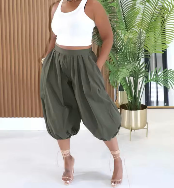 Women Color Fashion Loose Fit Capri Pants