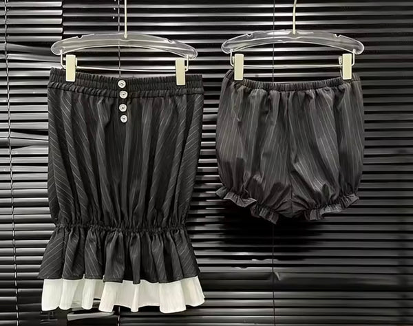 Women Sexy Strapless B&W Striped Ruffle Two Piece Short Set