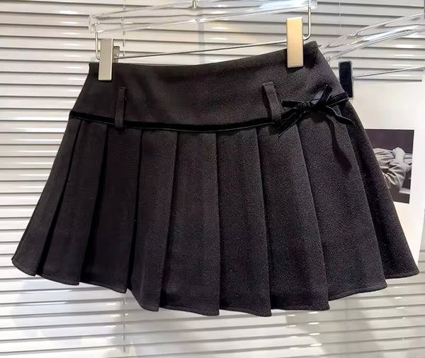 Women Sexy Fashion Color Pleated Short Skirt