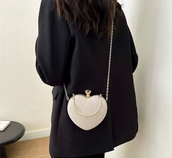 Women Fashion Heart Shape Chain Handbag Purse