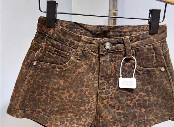 Women Fashion Leopard Denim Shorts