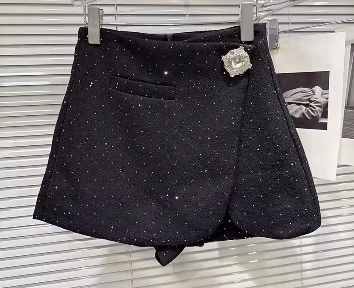 Women Fashion Color Rhinestone Wrap Shorts