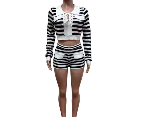 Women Fashion B&W Striped Lace Up Full Sleeve Two Piece Short Set