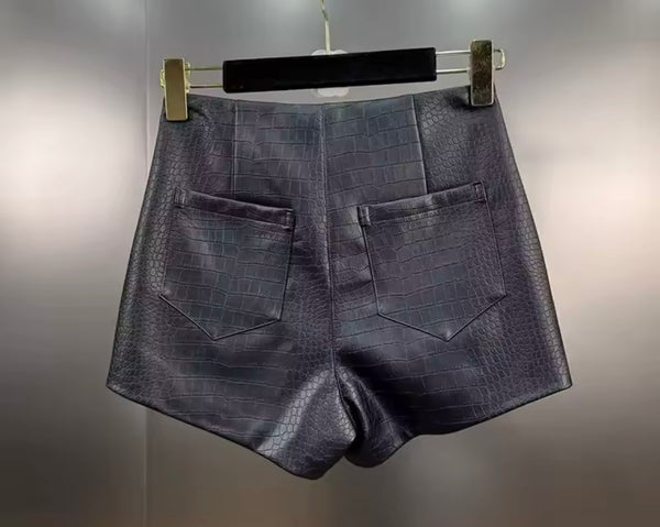 Women Fashion Faux Leather Imitation Pocket Shorts