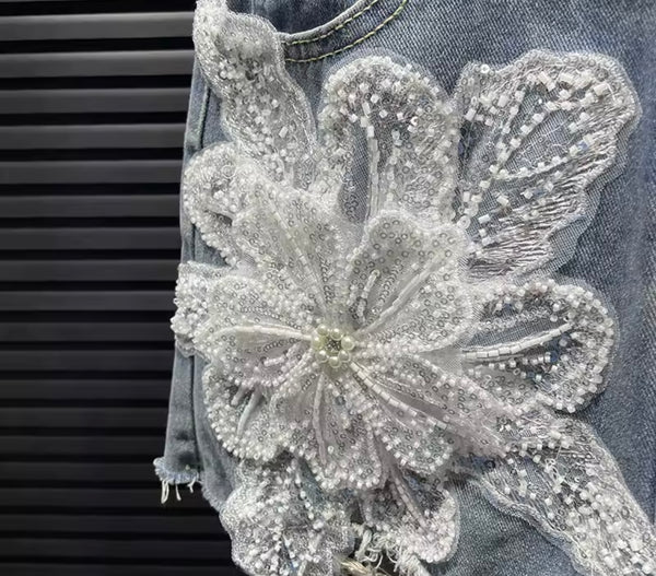 Women Fashion Beaded Floral Ripped Denim Shorts