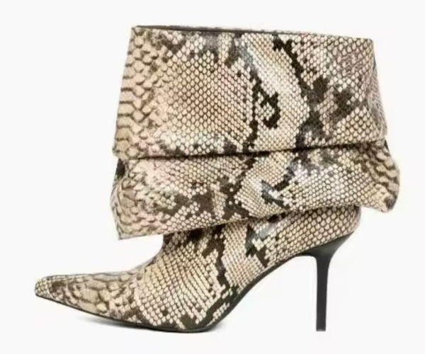 Women Fashion Faux Leather Pointed Toe Ruched Ankle Boots