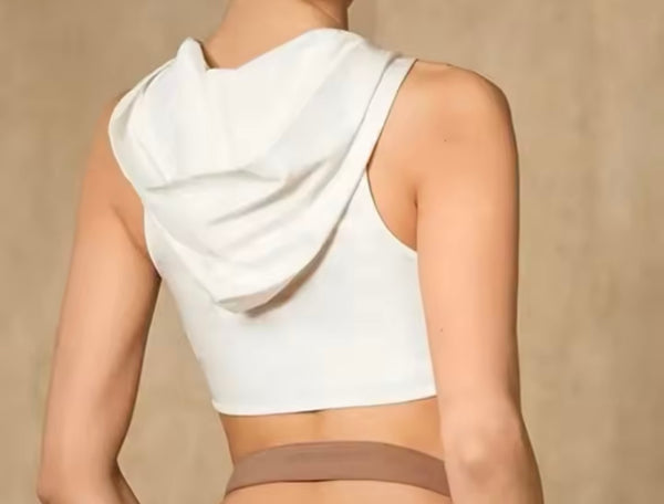 Women Fashion Sleeveless Hooded Metal Ring Crop Top