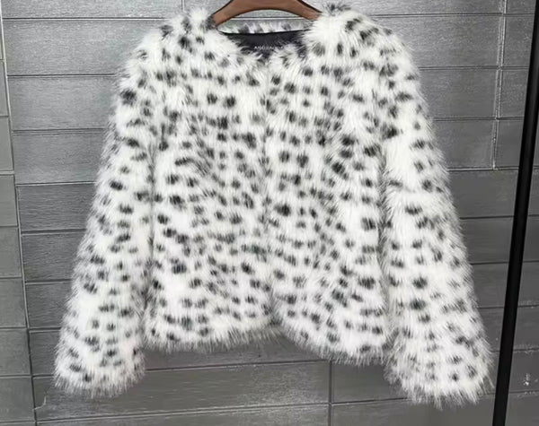 Women Fashion B&W Polka Dot Faux Fur Jacket