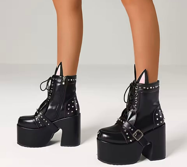 Women Black Rivet Buckled Platform Gothic Ankle Boots
