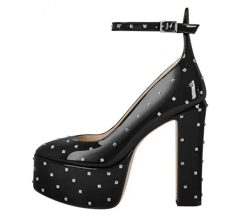 Women Color Rivet Platform Ankle Strap Shoes