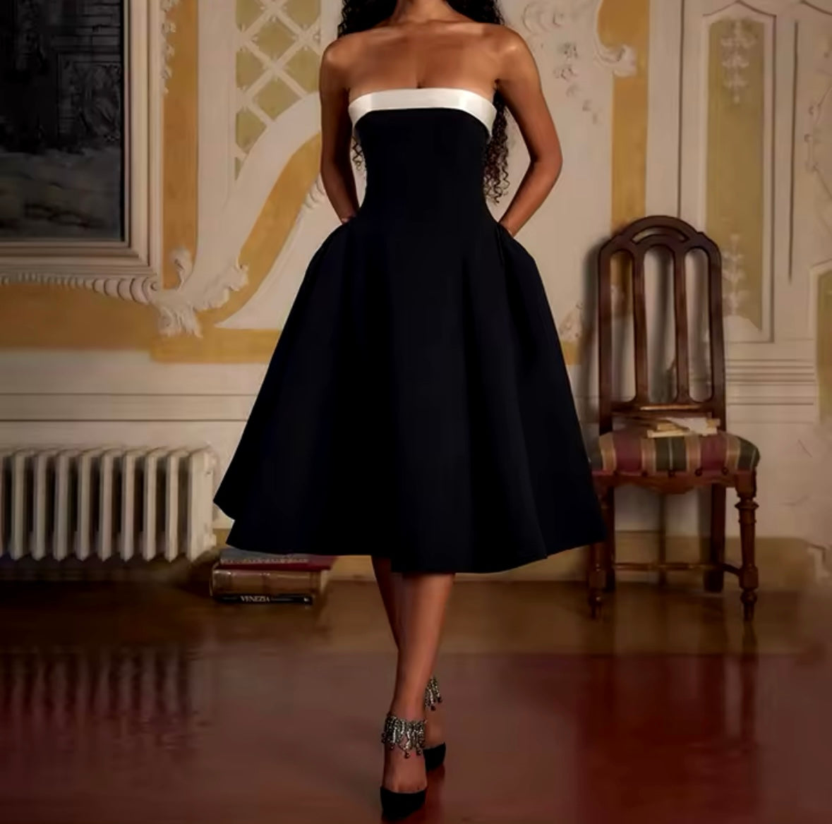 Women Strapless Sexy Knee Length Dress