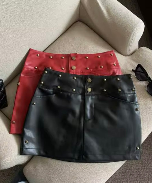 Women Fashion Faux Leather Rivet Skirt