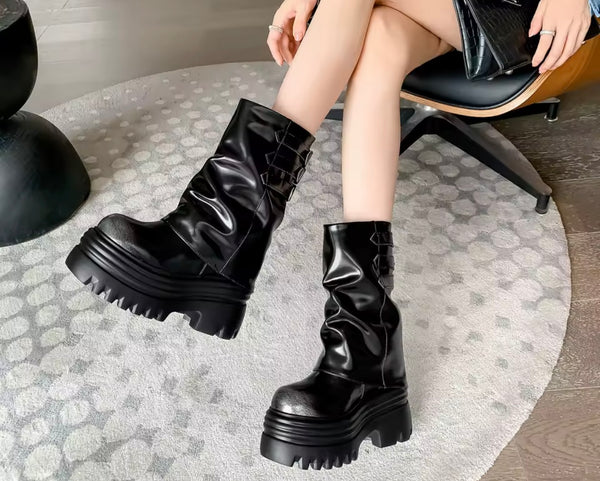 Women Fashion Round Toe Buckled Platform Boots