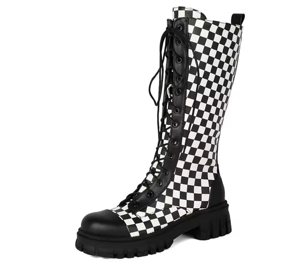 Women Fashion B&W Faux/Patent Leather Lace Up Flat Boots