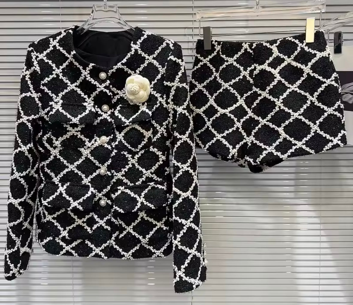 Women Tweed Floral Pin Full Sleeve Blazer Two Piece Short Set
