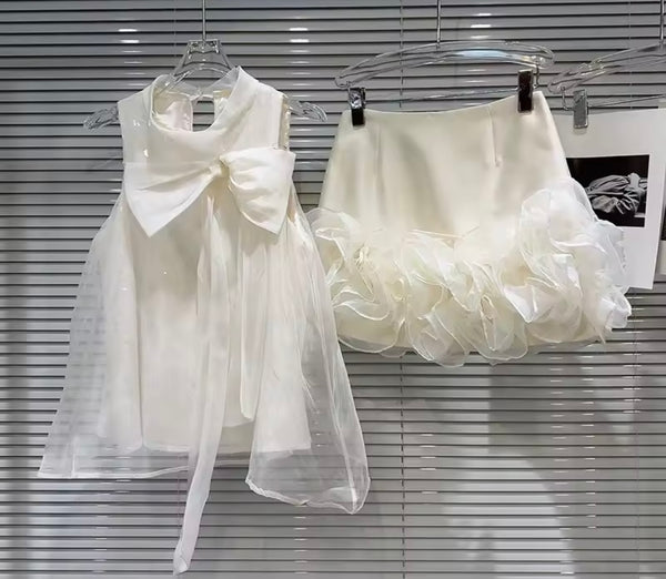 Women White Bow Sleeveless Ruffled Two Piece Skirt Set