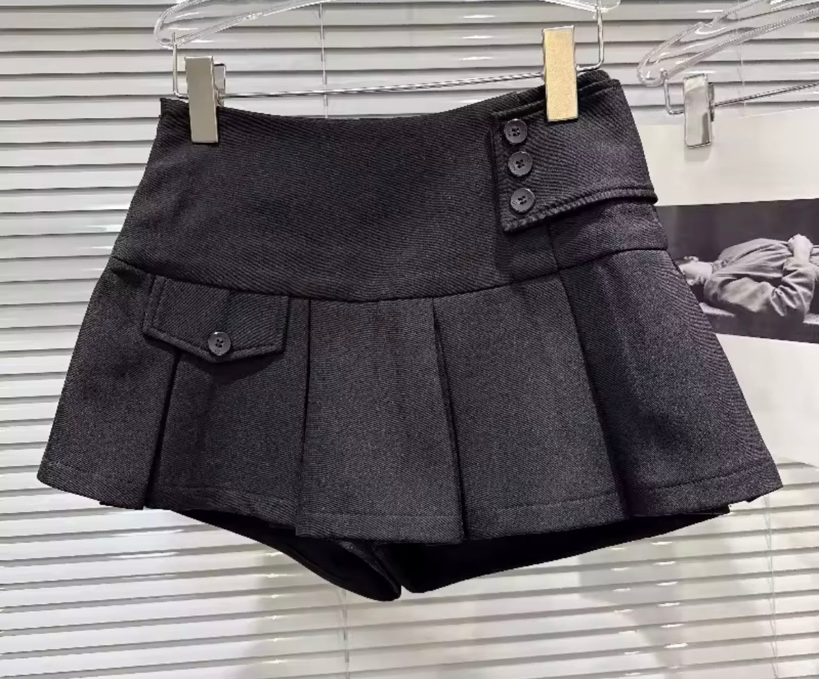 Women Button Pocket Sexy Fashion Pleated Skirt