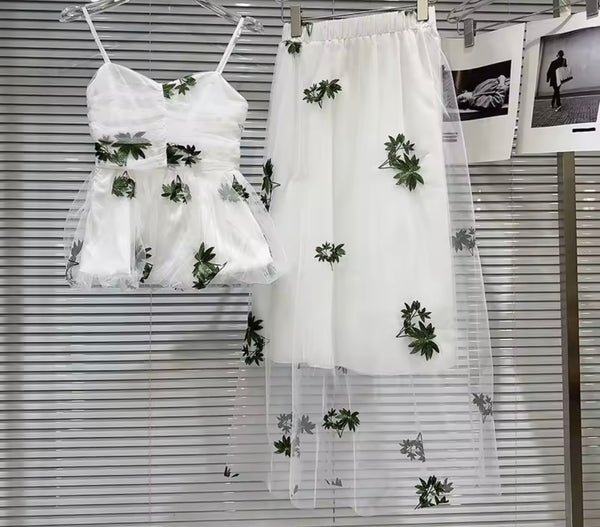 Women White Floral Print Mesh Sleeveless Two Piece Maxi Skirt Set