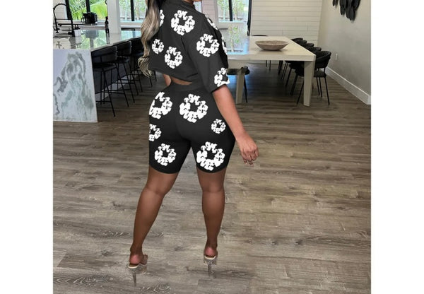 Women Fashion B&W Floral Short Sleeve Two Piece Short Set