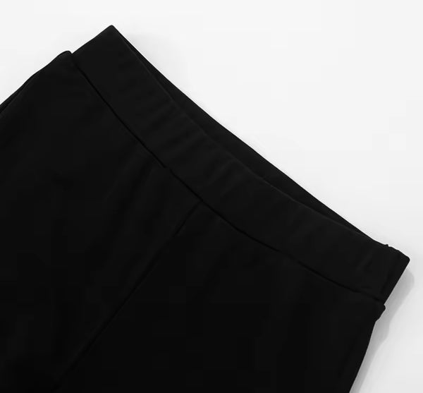 Women Sleeveless Button Up B&W Vest Two Piece Capri Pant Set