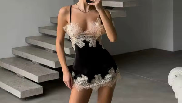 Women Sexy Sleeveless Lace Patchwork Satin Nightgown Lingerie
