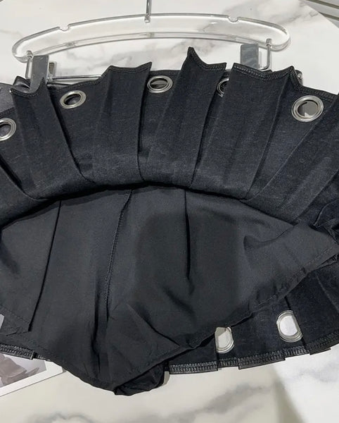 Women Faux Leather Fashion Metal Ring Pleated Skirt
