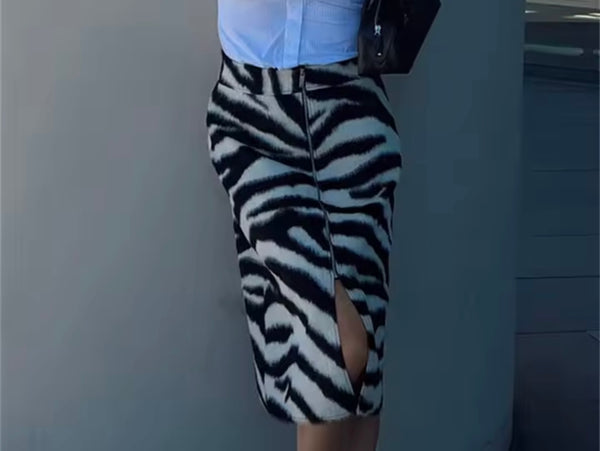 Women Fashion B&W Zebra Print Front Split Maxi Skirt