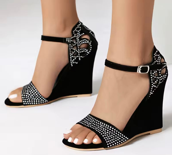 Women Fashion Bling Rivet Suede Platform Ankle Strap Sandals