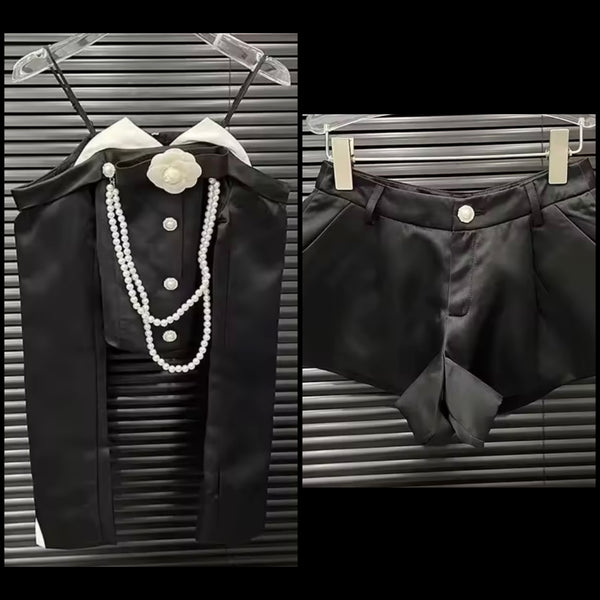 Women Fashion B&W Pearl Floral Button Up Two Piece Short Set