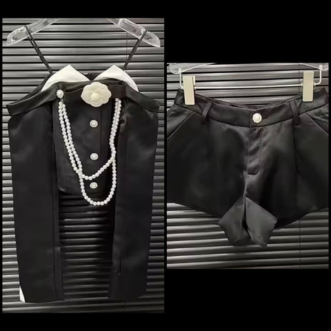 Women Fashion B&W Pearl Floral Button Up Two Piece Short Set