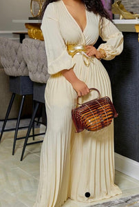 Women Sexy V-Neck Full Sleeve Belted Pleated Jumpsuit