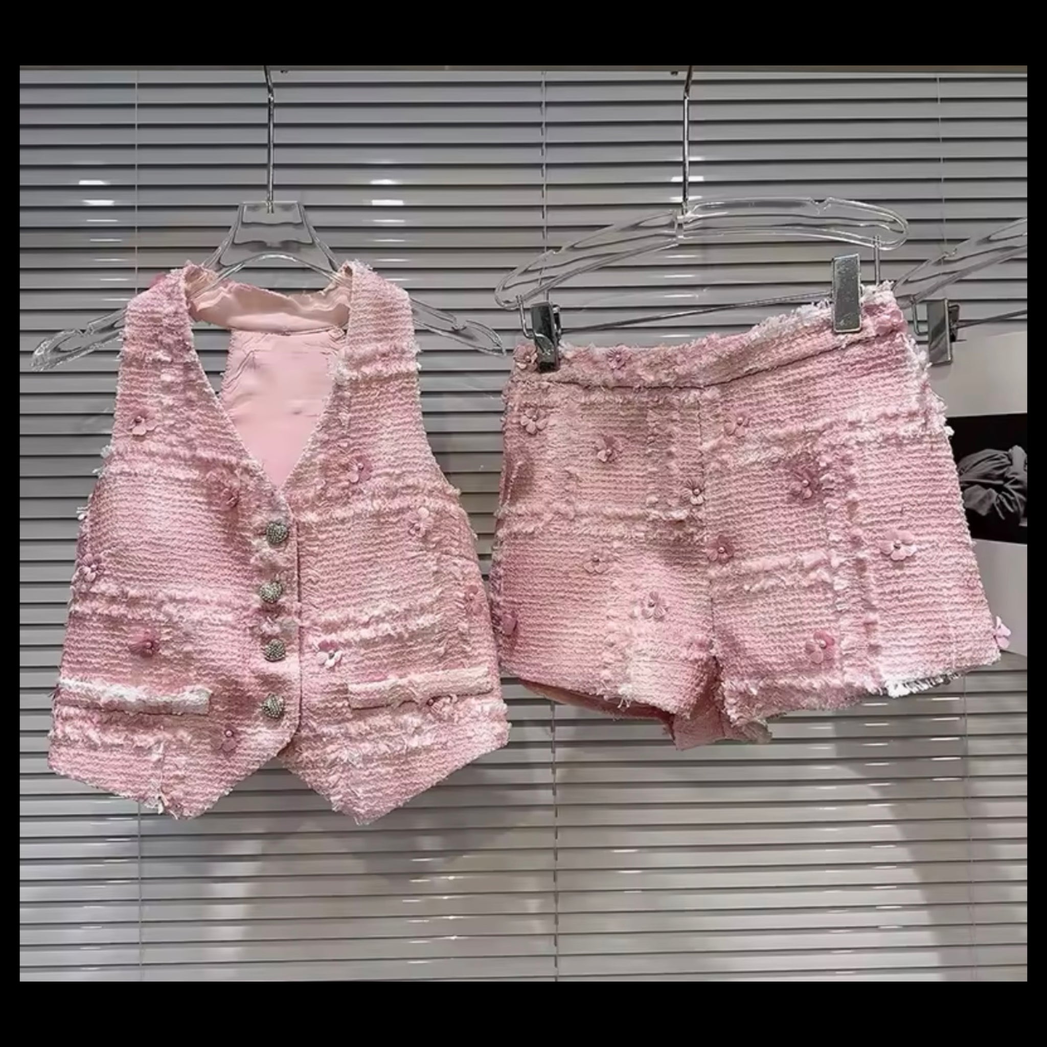 Women Sleeveless Button Up Pink Tweed Two Piece Short Set