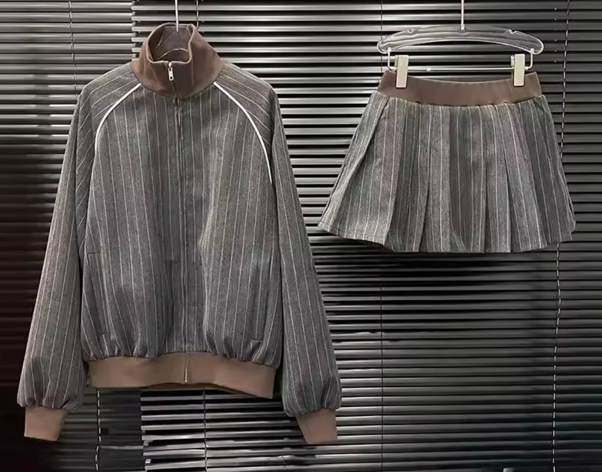 Women Striped Color Patchwork Two Piece Pleated Skirt Set