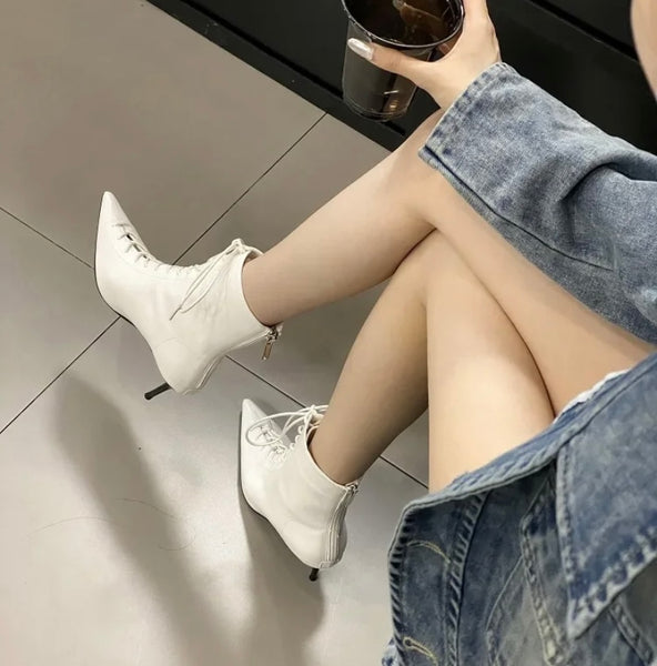 Women Fashion Pointed Toe Lace Up Ankle Boots