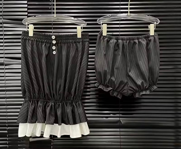 Women Sexy Strapless B&W Striped Ruffle Two Piece Short Set