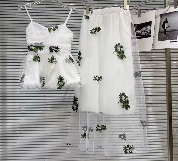 Women White Floral Print Mesh Sleeveless Two Piece Maxi Skirt Set