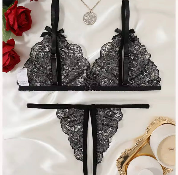 Women Sexy Color Lace G-String Lingerie