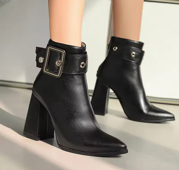 Women Fashion Pointed Toe Faux Leather Buckled Ankle Boots