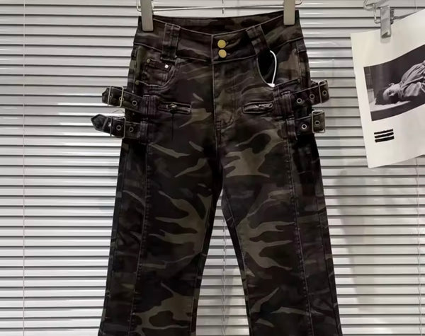 Women Fashion Camouflage Buckle Denim Pants