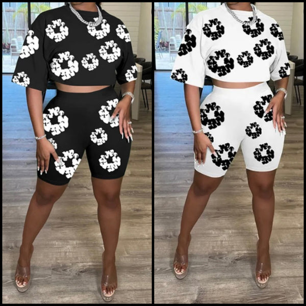 Women Fashion B&W Floral Short Sleeve Two Piece Short Set