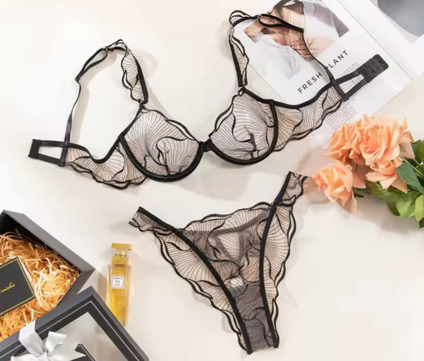 Women Color Printed Mesh Sexy Lingerie Set
