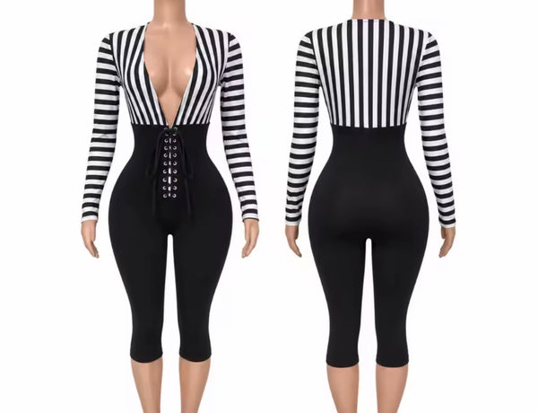 Women Fashion B&W Striped Full Sleeve Lace Up Capri Jumpsuit