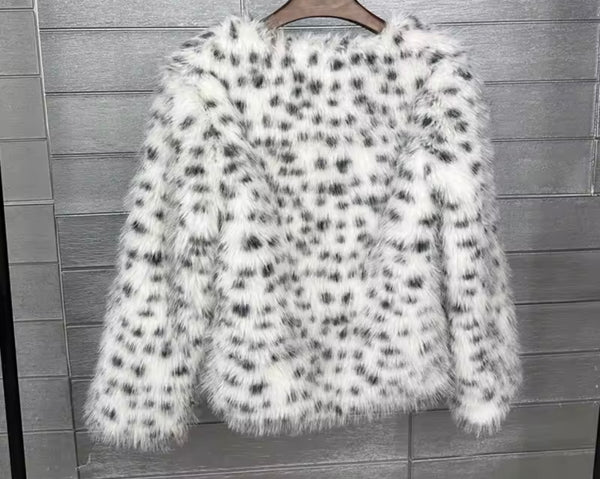 Women Fashion B&W Polka Dot Faux Fur Jacket
