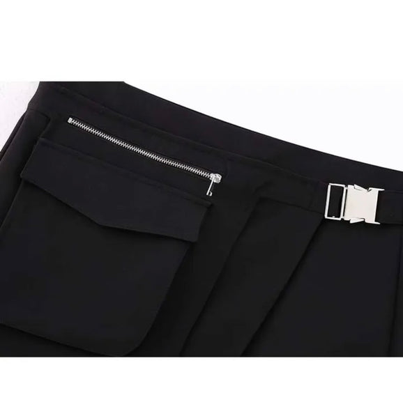 Women Black Asymmetrical Buckled Zipper Skirt