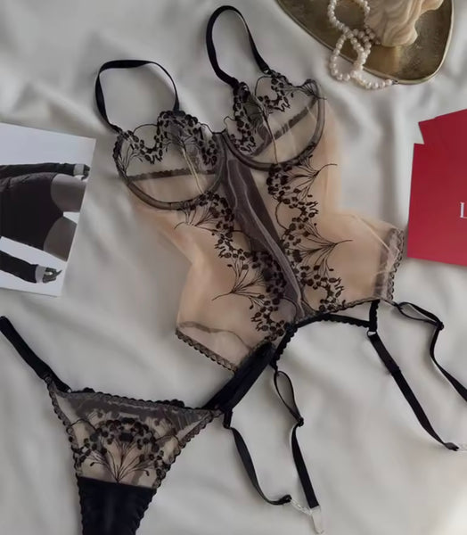Women Sexy Mesh Printed Lingerie Set