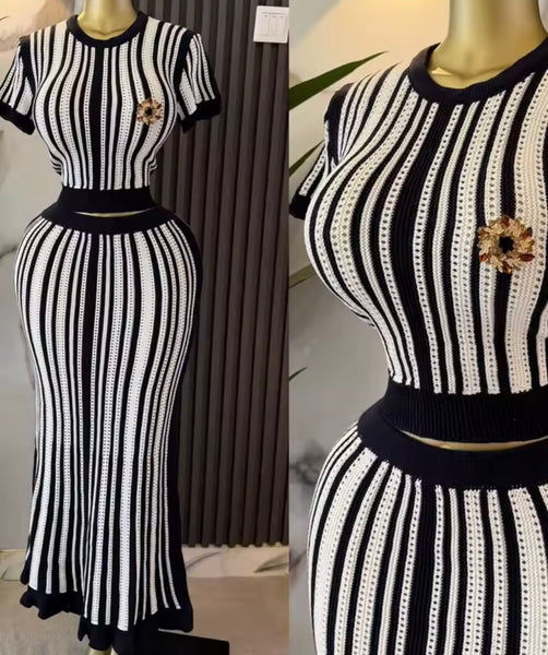 Women B&W Striped Short Sleeve Knitted Two Piece Maxi Skirt Set